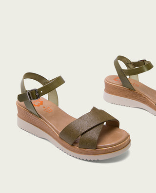 SANDALIA CUÑA PIEL KAKI FIORE