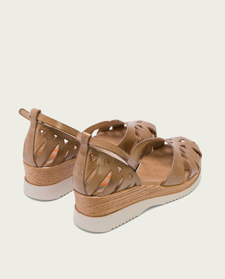 SANDALIA CUÑA PIEL TAUPE LEIRE