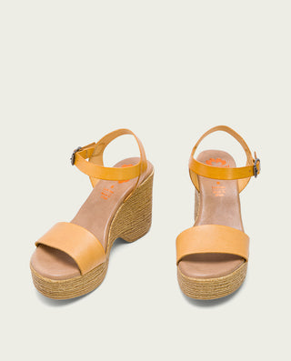 SANDALIA TACON ALTO MOSTAZA MICHELE